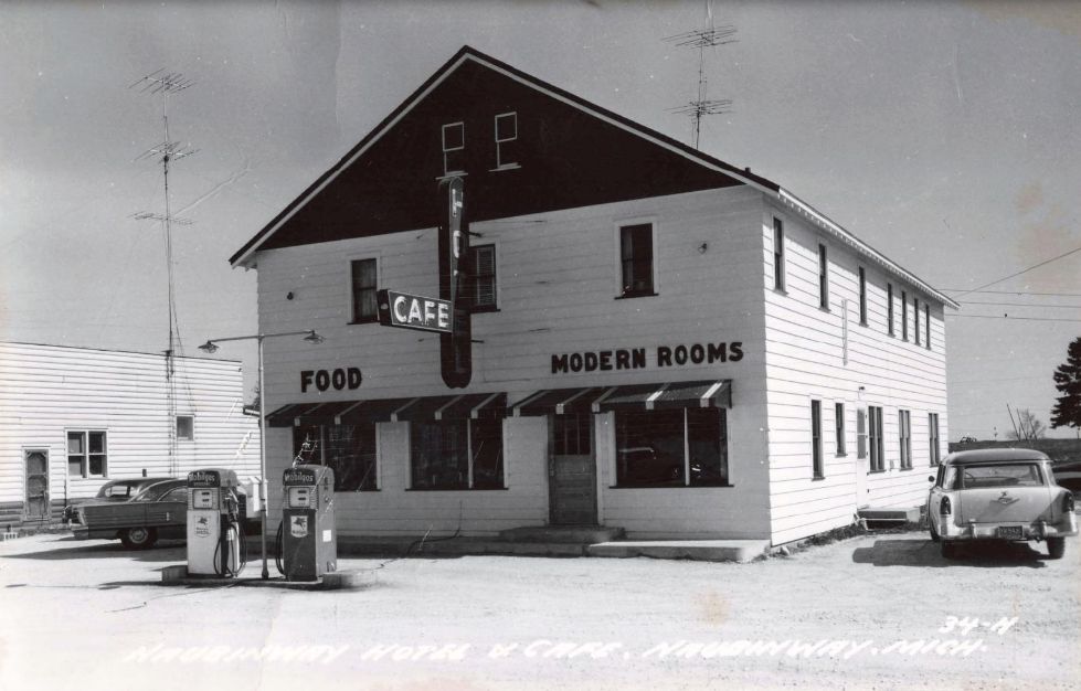 Naubinway Hotel & Cafe (Naubinway Inn) - Old Photo From Uofm (newer photo)